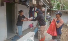 Permalink to Pemkot Bandar Lampung Bagikan Nasi dan Air Mineral Kepada Korban Banjir