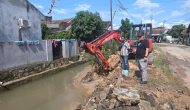 Permalink to Walikota Bandar Lampung Intruksikan Dinas PU Turunkan Alat Berat  di Wilayah Terdampak Banjir 