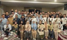 Permalink to Silaturahmi dan Bukber Dengan Tim Pemenangan Koalisi Untuk Rakyat, Ini Pesan Calon Bupati Pesawaran Nanda – Anton