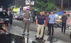 Permalink to Respon Cepat Atasi Genangan Air di Kuala Tungkal, Bupati Anwar Sadat Turun Langsung ke Lapangan