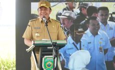 Permalink to Usai Lebaran, Herman Deru Ikut Panen Raya Serentak Bersama Presiden Prabowo di Kabupaten OKI