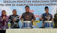 Permalink to Gubernur Herman Deru Luncurkan Program PWS di SMKN 2 OKU: Ajak Siswa Kuasai Teknologi dan Bersaing di Pasar Digital