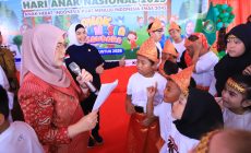Gubernur Herman Deru Rayakan HAN 2025 dengan Bernyanyi dan Bermain Bersama Anak-Anak