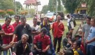 Permalink to Puluhan Supir Bus Unjuk Rasa Didepan Kampus Unsri 