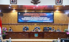 Permalink to Bupati Tanjab Barat Sampaikan Nota Pengantar Ranperda Perubahan APBD Tahun 2025 pada Rapat Paripurna Pertama
