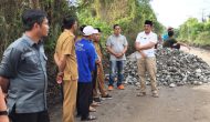 Permalink to Demi Keselamatan dan Kelancaran Berkendara Masyarakat, Bupati Anwar Sadat Gerak Cepat Perbaiki Jalan yang Rusak