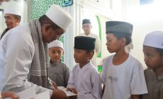 Permalink to Bupati Tanjung Jabung Barat Laksanakan Safari Jumat di Kelurahan Kampung Nelayan dan Sampaikan Progres Pembangunan