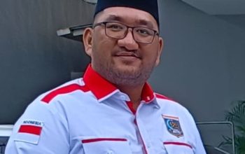 Permalink to DUA IDEOLOGI YANG BERTENTANGAN SECARA PRINSIP EKONOMI