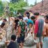 RT 02 / 01 Kelurahan Saung Naga Kerahkan Warganya Gotong Royong Bangun Gudang RT 02 / 01 Kelurahan Saung Naga Kerahkan Warganya Gotong Royong Bangun Gudang