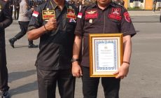 Permalink to Polda Lampung Berikan Piagam Penghargaan kepada Sekda DPD Grib Jaya Provinsi Lampung Herman atas Dedikasi sebagai Sabuk Kamtibmas Permalink to Polda Lampung Berikan Piagam Penghargaan kepada Sekda DPD Grib Jaya Provinsi Lampung Herman atas Dedikasi sebagai Sabuk Kamtibmas