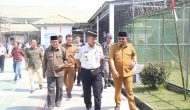 Gandeng Lapas Kelas IIB Kuala Tungkal, Bupati Anwar Sadat Serahkan Bantuan Bedah Rumah dan Hadiri Panen Raya di Bram Itam Gandeng Lapas Kelas IIB Kuala Tungkal, Bupati Anwar Sadat Serahkan Bantuan Bedah Rumah dan Hadiri Panen Raya di Bram Itam