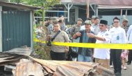 Gerak Cepat Tinjau Korban Kebakaran di Sungai Nibung, Bupati Anwar Sadat Pastikan Dokumen Penting yang Hangus akan Dibantu Proses Pengurusannya Gerak Cepat Tinjau Korban Kebakaran di Sungai Nibung, Bupati Anwar Sadat Pastikan Dokumen Penting yang Hangus akan Dibantu Proses Pengurusannya