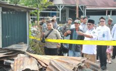 Permalink to Gerak Cepat Tinjau Korban Kebakaran di Sungai Nibung, Bupati Anwar Sadat Pastikan Dokumen Penting yang Hangus akan Dibantu Proses Pengurusannya