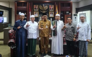 Permalink to Rabithah Alawiyah Lampung Silaturahmi dengan Gubernur Mirza, Perkuat Sinergi Ulama dan Umara
