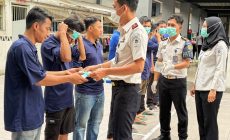 Permalink to Antisipasi Dampak Abu Vulkanik Gunung Anak Krakatau, Rutan Kota Agung Bagikan Masker kepada Warga Binaan