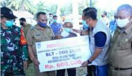 Permalink to Bupati Lahat Cik Ujang Memberikan Bantuan Langsung Tunai (BLT) Kepada Masyarakat Desa