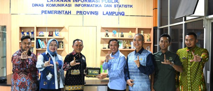 Komisi I DPRD Provinsi Sumatera Selatan Lakukan Kunjungan Kerja ke Dinas Kominfo Provinsi Lampung, Bahas Transformasi Digital hingga Sumsel Zero Blank Spot Komisi I DPRD Provinsi Sumatera Selatan Lakukan Kunjungan Kerja ke Dinas Kominfo Provinsi Lampung, Bahas Transformasi Digital hingga Sumsel Zero Blank Spot