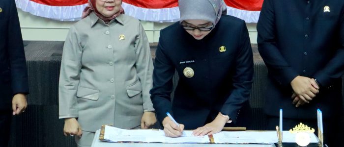Pemprov dan DPRD Lampung Sepakati Perubahan KUA-PPAS APBD 2026 Pemprov dan DPRD Lampung Sepakati Perubahan KUA-PPAS APBD 2026