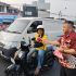 Pemprov Lampung Dorong Nasionalisme Lewat Gerakan Pembagian Bendera Merah Putih Pemprov Lampung Dorong Nasionalisme Lewat Gerakan Pembagian Bendera Merah Putih