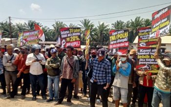 Permalink to Aksi Damai Tiga Desa di Rawajitu Utara Tuntut Tanah Adat Ulayat ke PT BDP-A Sungai Sidang Estate