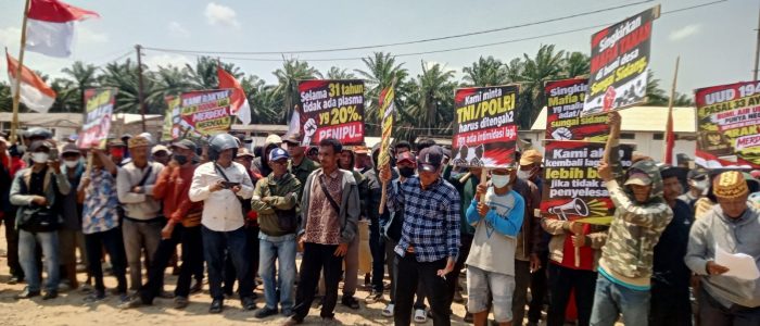 Aksi Damai Tiga Desa di Rawajitu Utara Tuntut Tanah Adat Ulayat ke PT BDP-A Sungai Sidang Estate Aksi Damai Tiga Desa di Rawajitu Utara Tuntut Tanah Adat Ulayat ke PT BDP-A Sungai Sidang Estate
