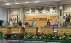 Permalink to Tekanan Akibat Covid-19, Gubernur Optimistis Tahun 2021 Ekonomi Lampung Tumbuh 5,1 – 5,5 Persen