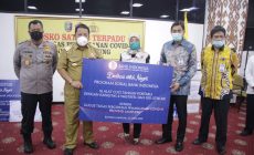 Permalink to Solidaritas Peduli Penanganan Covid-19 Menguat, Gubernur Arinal Terima Bantuan dari Kalangan Perbankan dan Masyarakat Perantauan