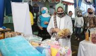 Permalink to Pacu Kreativitas Perajin, Ketua Dekranasda Ibu Riana Arinal Sampaikan Kunci Sukses UMKM dalam Talk Show Spesial HUT Lampung Post ke- 46
