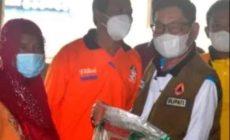 Permalink to Pulikan Perekonomian Warga, Bupati Mesuji Salurkan Bantuan dari Kementerian Berupa Obat-obatan dan Pupuk