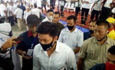 Permalink to Dikawal 5Ribu Simpatisan Dari Berbagai Lapisan, Panca-Ardani Resmi Mendaftar Cabup Di KPUD Oi